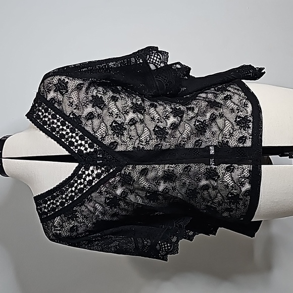 Black Lace Candie's Cover Up Top in Small - Picture 2 of 5